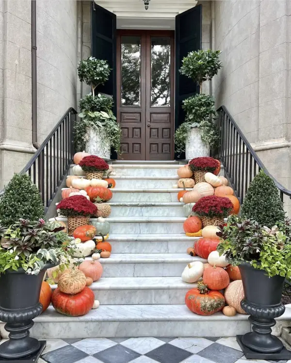 Prestige Neutral Shade Pumpkin Installation